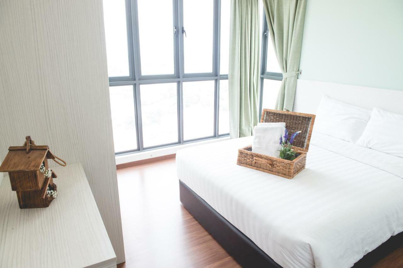 Amerin Mall & Apartment *